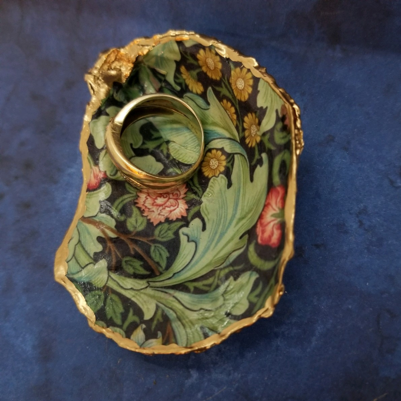 Elegant Design in Oyster Shell Ring/Trinket Dish - William Morris Inspired Design - Gift Boxed